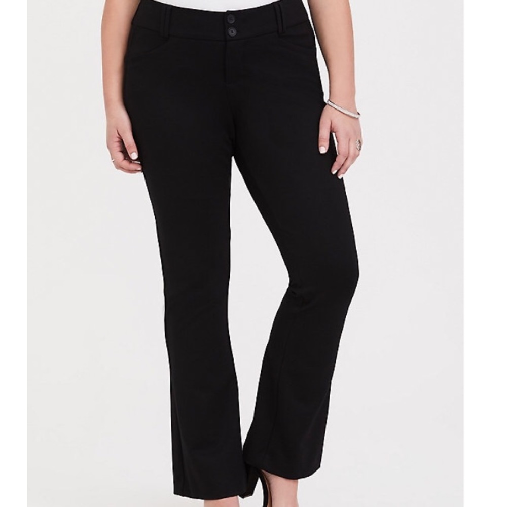 NWT TORRID 20 SHORT STUDIO PONTE STRETCH TROUSER